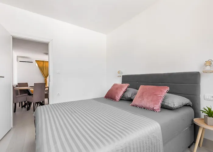 Ciovo Sunni Apartmán